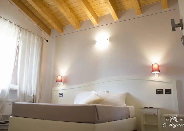 Le Bignele Alloggio per agriturismo *